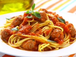 Spaguetti Integral com Almôndegas ao Sugo Congelado | Diveneto Alimentos